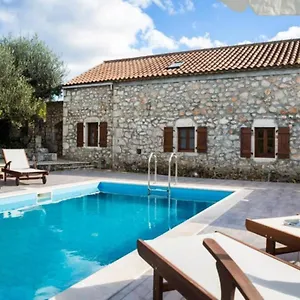  Villa 1841 Petrino