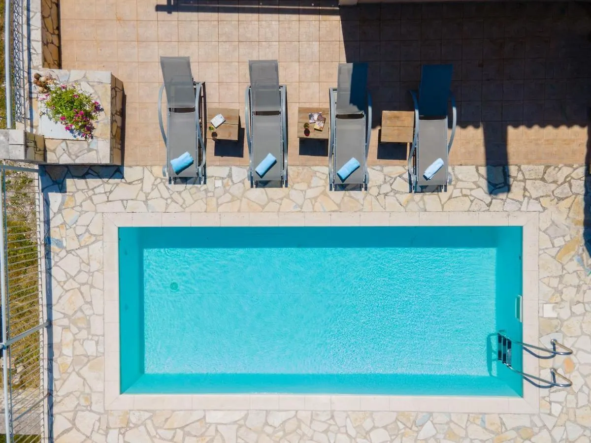 Guiscardos Luxury Villa Fiskardo