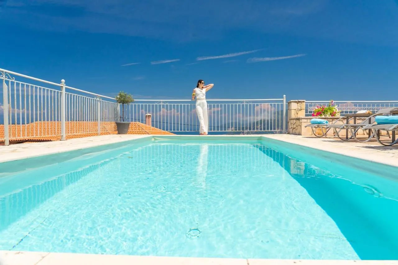 Guiscardos Luxury Villa Fiskardo
