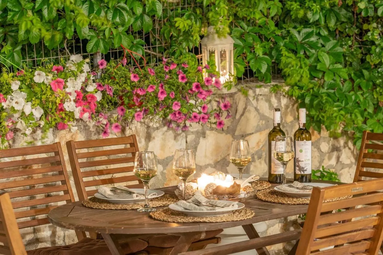 Guiscardos Luxury Villa Fiskardo Greece